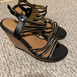 Dolce Vita DV Cork Wedge Heels Strappy Sandals Black with Metallic Gold